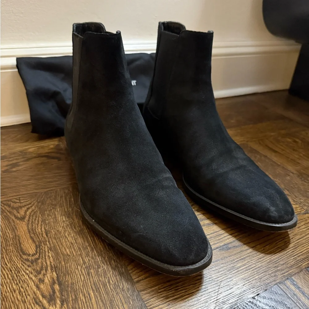 Saint Laurent Black Chelsea Boots - Picture 2 of 5